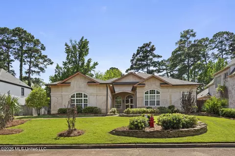 518 Heatherstone Ct, Ridgeland, MS 39157
