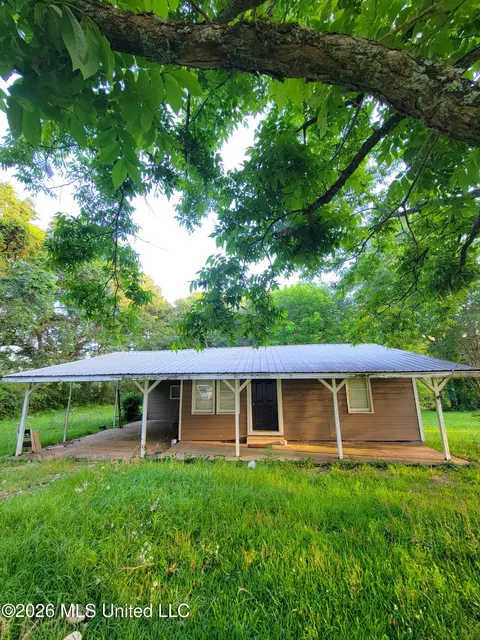 2203 Cooks Corner Rd, Lucedale, MS 39452