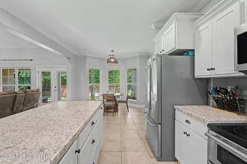 Kitchen - 11184 Mosby Ln, Hernando, MS 38632 photo 1 of 3