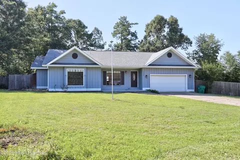 6662 Ahekolo Cir, Diamondhead, MS 39525