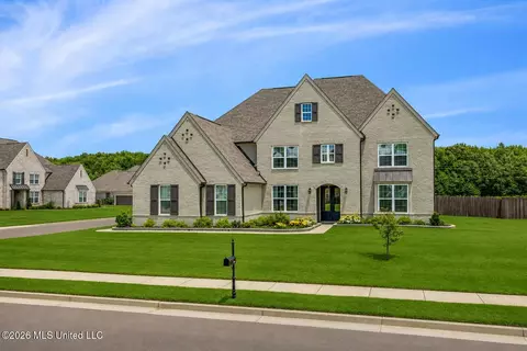 7448 Live Oak Manor Cv, Olive Branch, MS 38654