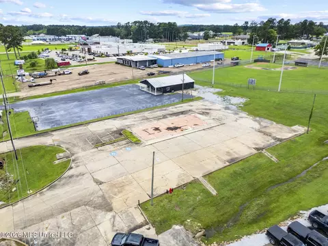821 Mississippi 35, Forest, MS 39074 photo 3
