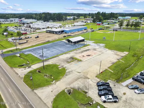821 Mississippi 35, Forest, MS 39074 photo 2