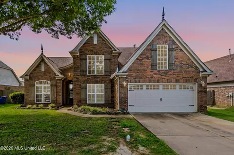 13233 Baskins Cv, Olive Branch, MS 38654