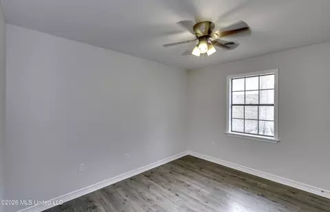 Bedroom - 9 Treeway Dr, Brandon, MS 39042 photo 5 of 7