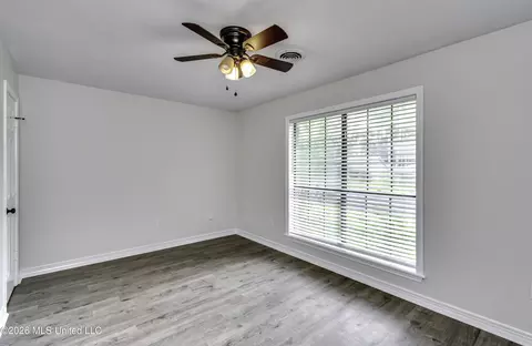 Bedroom - 9 Treeway Dr, Brandon, MS 39042 photo 1 of 7