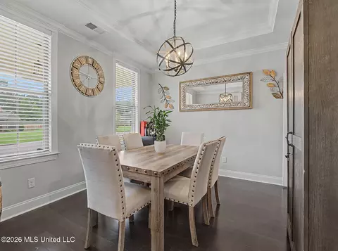 Dining - 6282 Chippewa Dr, Olive Branch, MS 38654 photo 1 of 2