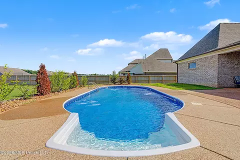 Exterior - 6282 Chippewa Dr, Olive Branch, MS 38654 photo 6 of 8