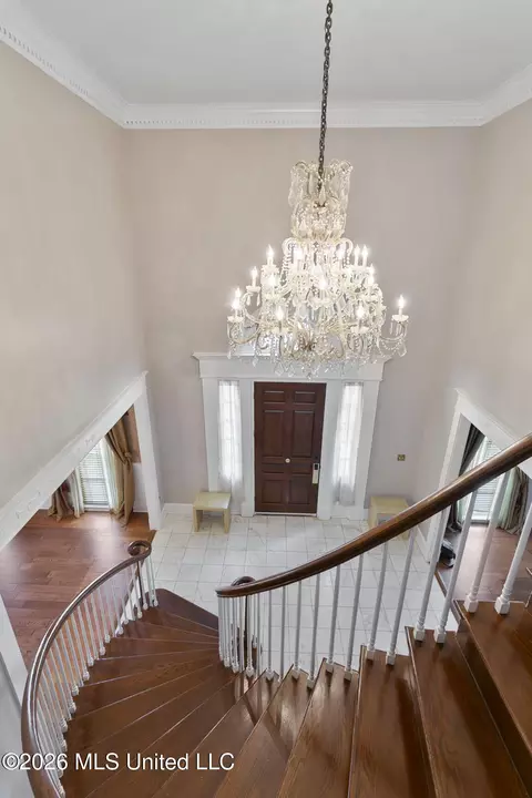 Entry Way - 8 12 Oaks Pl, Madison, MS 39110 photo 2 of 2