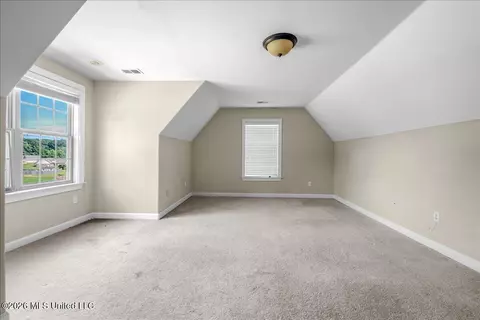 Bedroom - 10213 Emerald Forest Dr, Hernando, MS 38632 photo 7 of 9