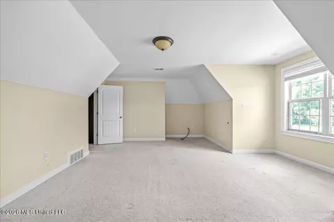Bedroom - 10213 Emerald Forest Dr, Hernando, MS 38632 photo 9 of 9