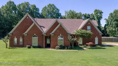 10213 Emerald Forest Dr, Hernando, MS 38632