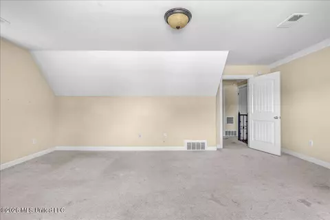 Bedroom - 10213 Emerald Forest Dr, Hernando, MS 38632 photo 8 of 9