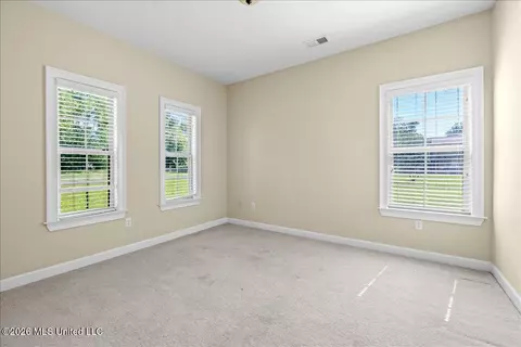 Bedroom - 10213 Emerald Forest Dr, Hernando, MS 38632 photo 3 of 9