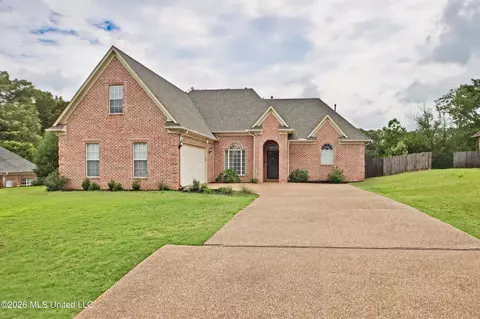 1732 Ready Dr, Hernando, MS 38632