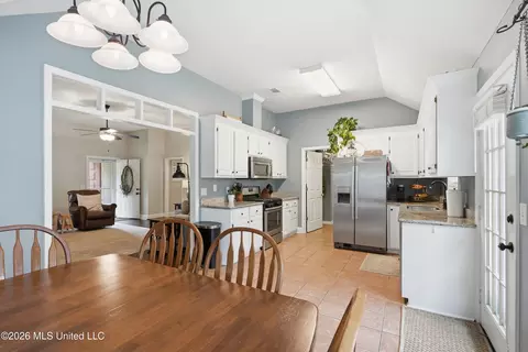 Entry Way - 1308 Pecan Cv, Brandon, MS 39042 photo 1 of 3