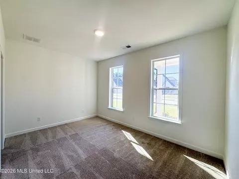 Bedroom - 3482 Hatton Dr, Nesbit, MS 38651 photo 2 of 2