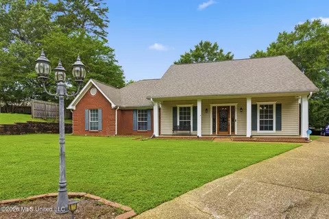 Exterior - 121 Deer Run, Pearl, MS 39208 photo 2 of 9