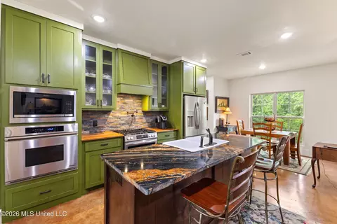 Kitchen - 14 Spring Lake Dr, Sumrall, MS 39482 photo 2 of 4