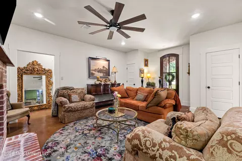 Living - 14 Spring Lake Dr, Sumrall, MS 39482 photo 2 of 3