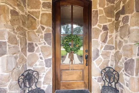 Entry Way - 14 Spring Lake Dr, Sumrall, MS 39482 photo 1 of 2