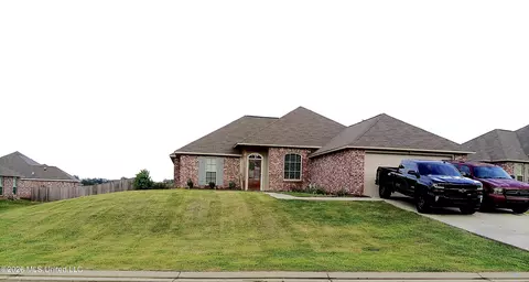 552 Fairway Ave, Byram, MS 39272