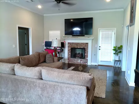 Living - 552 Fairway Ave, Byram, MS 39272 photo 1 of 1