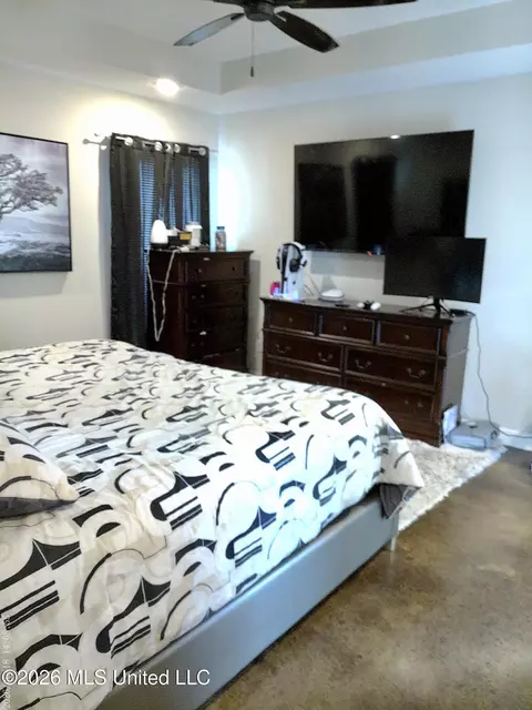 Bedroom - 552 Fairway Ave, Byram, MS 39272 photo 3 of 4