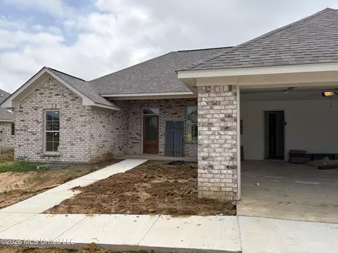 146 Madisonville Dr, Canton, MS 39046