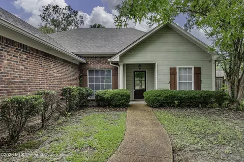 129 Southwood Dr, Canton, MS 39046