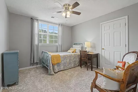 Bedroom - 1727 Sandpiper Cv, Hernando, MS 38632 photo 3 of 4