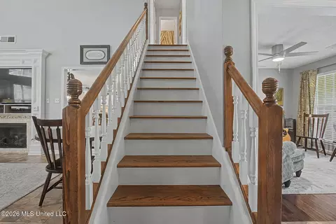 Entry Way - 1727 Sandpiper Cv, Hernando, MS 38632 photo 2 of 2