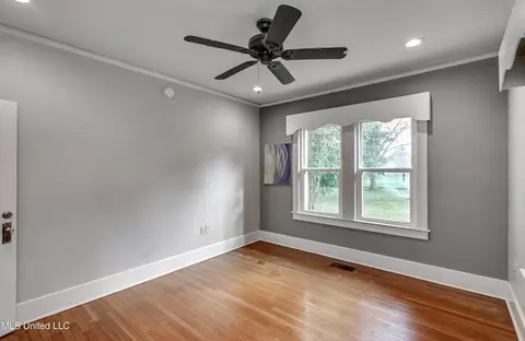 Bedroom - 239 Fernwood Dr, Jackson, MS 39206 photo 2 of 12