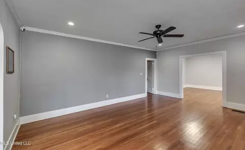 Living - 239 Fernwood Dr, Jackson, MS 39206 photo 4 of 12