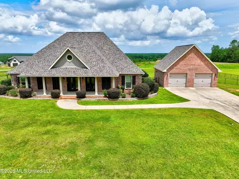 74 The Hills Dr, Carriere, MS 39426