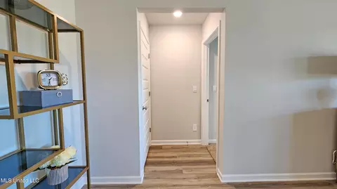 Entry Way - 128 Strawberry Dr, Lucedale, MS 39452 photo 3 of 4