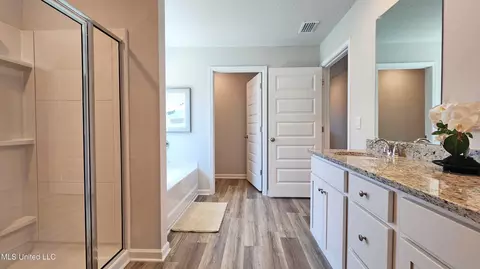 Entry Way - 128 Strawberry Dr, Lucedale, MS 39452 photo 4 of 4
