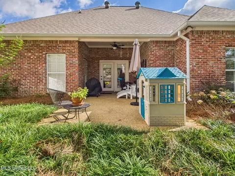 Exterior - 207 Geneva Blvd, Madison, MS 39110 photo 8 of 10