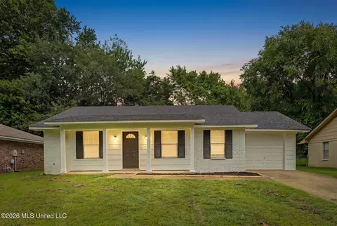 3590 Pembrook Dr, Horn Lake, MS 38637
