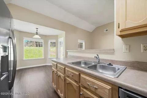 Entry Way - 9835 Devon Ridge Dr, Olive Branch, MS 38654 photo 3 of 3