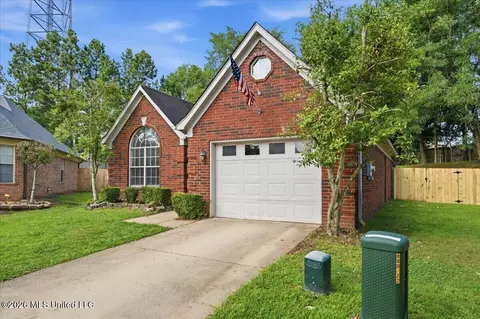 Exterior - 9835 Devon Ridge Dr, Olive Branch, MS 38654 photo 2 of 3