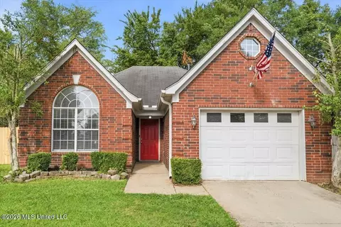 9835 Devon Ridge Dr, Olive Branch, MS 38654