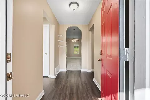 Entry Way - 9835 Devon Ridge Dr, Olive Branch, MS 38654 photo 1 of 3