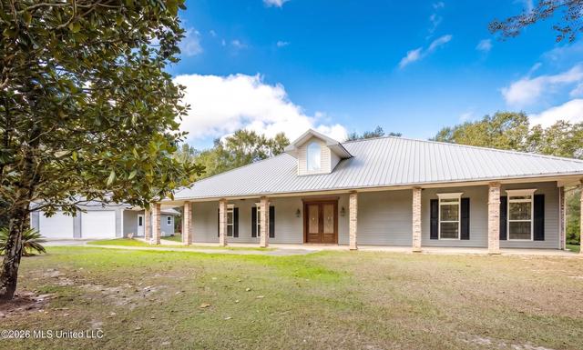 3112 S Holden Dr, Vancleave, MS 39565