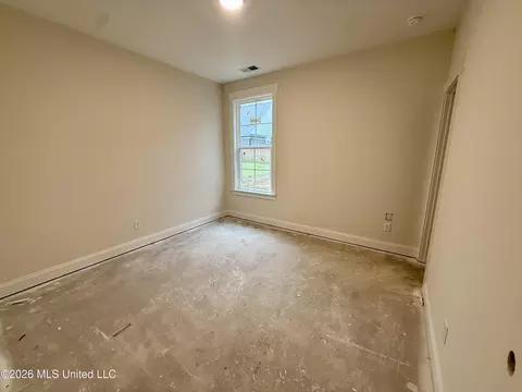 Bedroom - 825 E Quitman Ct, Nesbit, MS 38651 photo 2 of 2