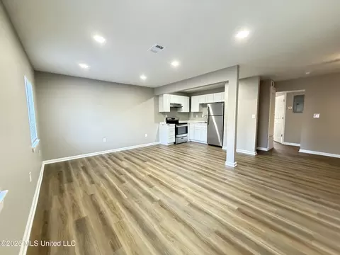 245 Mcdonnell Ave #116, Biloxi, MS 39531