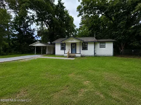 2208 Glendale Ave, Hattiesburg, MS 39401