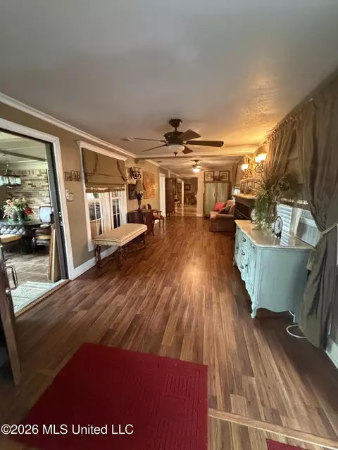 4000 Karen St, Moss Point, MS 39563