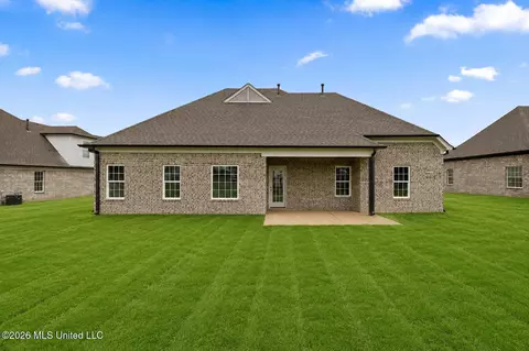 Exterior - 6579 E John Hamilton Way, Olive Branch, MS 38654 photo 5 of 5
