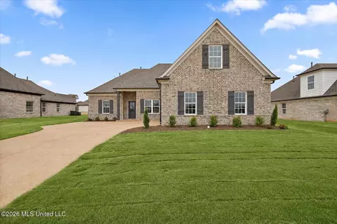 6579 E John Hamilton Way, Olive Branch, MS 38654